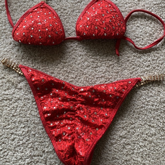 Bikini competition suit - Picture 3 of 5